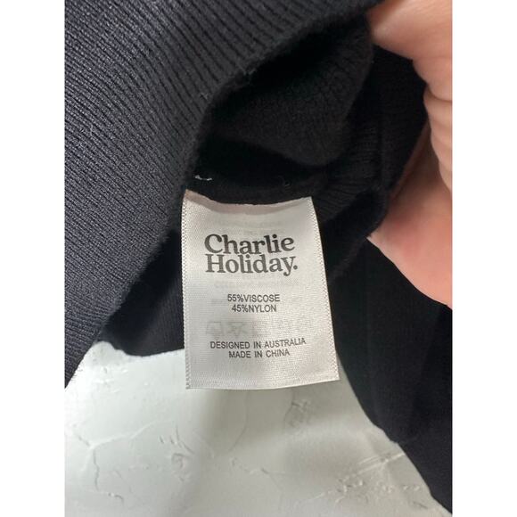 Charlie Holiday Black V Neck Pullover Sweaters - Picture 6 of 8